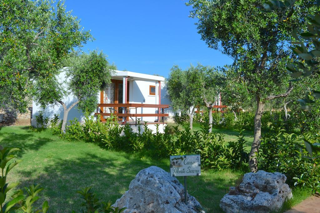 Agriturismo Antichi Ulivi Mattinata Bagian luar foto